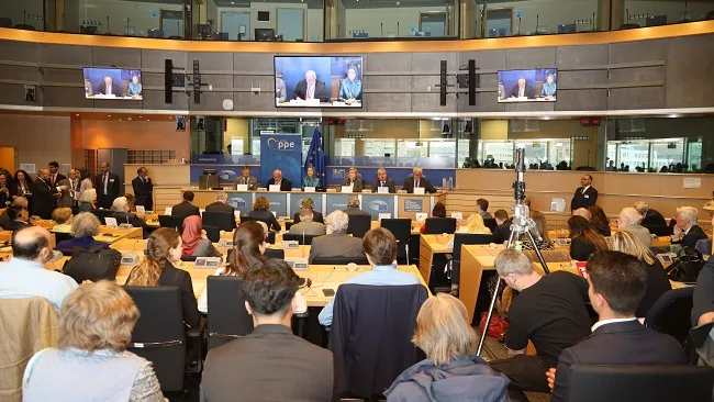 بروکسل ـ کنفرانس ایران: چشم‌انداز تغییر و سیاست اتحادیه اروپا با حضور خانم مریم رجوی